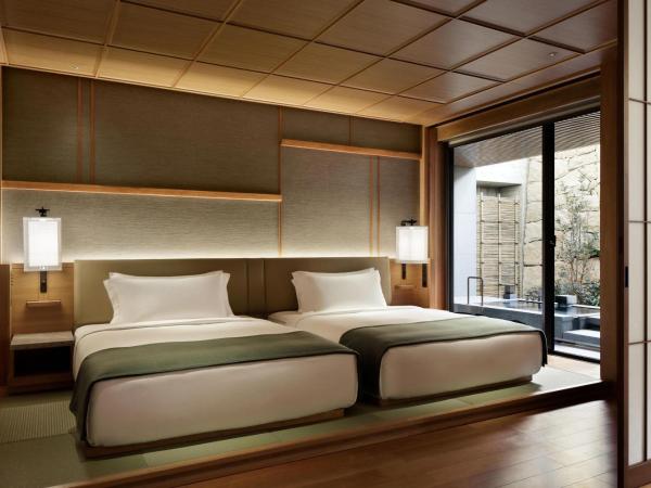HOTEL THE MITSUI KYOTO, a Luxury Collection Hotel & Spa : photo 5 de la chambre suite onsen 2 lits doubles - vue sur cour