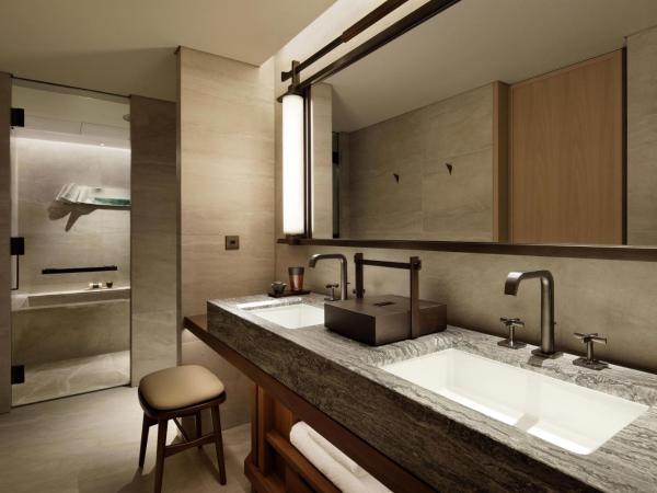 HOTEL THE MITSUI KYOTO, a Luxury Collection Hotel & Spa : photo 6 de la chambre suite lit king-size deluxe