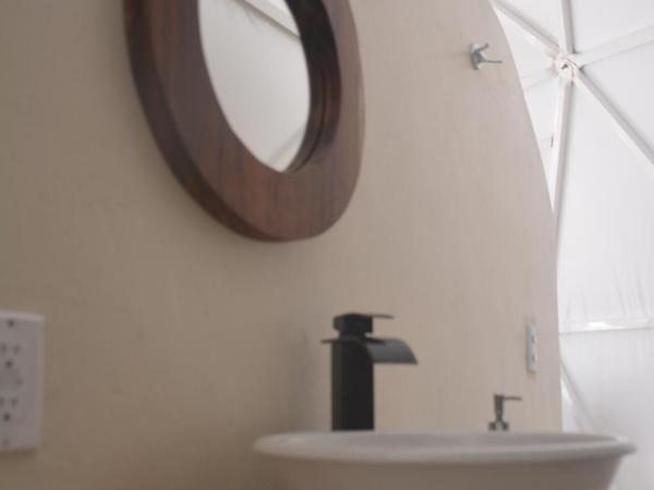 Glamping Mayan Glam : photo 1 de la chambre chambre lits jumeaux avec salle de bains privative