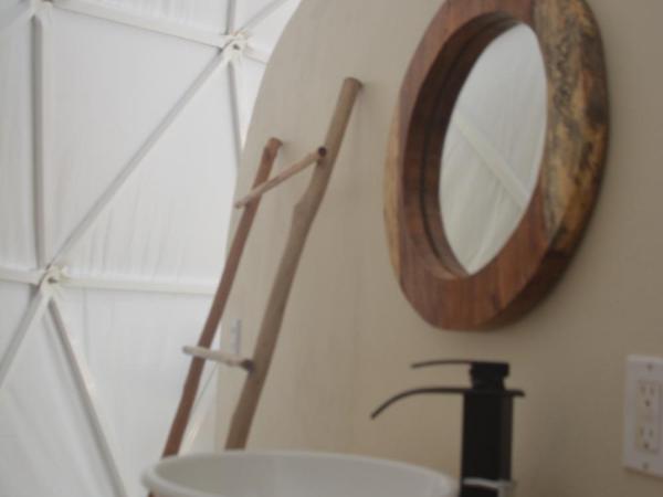 Glamping Mayan Glam : photo 3 de la chambre chambre lits jumeaux avec salle de bains privative