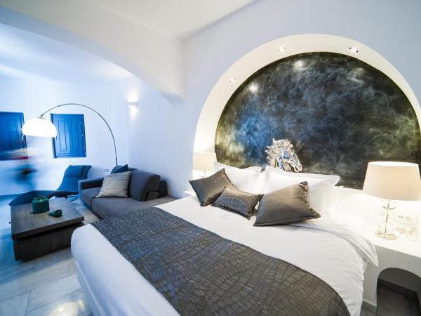 Anteliz Suites : photo 10 de la chambre suite avec jacuzzi - vue sur caldeira