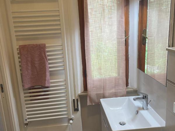 Appartamento Belvedere : photo 8 de la chambre chambre double avec salle de bains privative