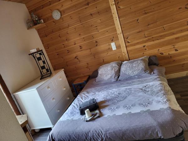 Auberge La Coulette : photo 2 de la chambre chambre double avec salle de bains privative
