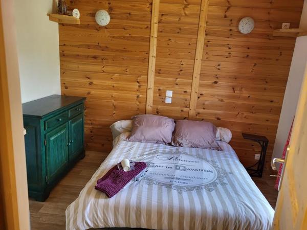 Auberge La Coulette : photo 1 de la chambre chambre double avec salle de bains privative