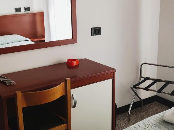 Hotel Ardesia : photo 6 de la chambre chambre double ou lits jumeaux avec balcon