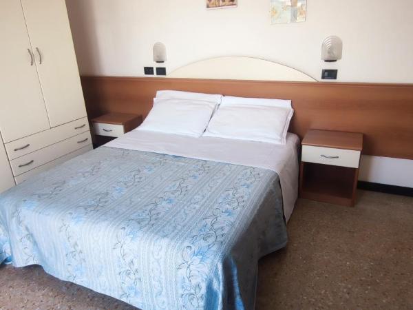 Hotel Ardesia : photo 7 de la chambre chambre double ou lits jumeaux avec balcon