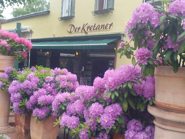 Pension Der Kretaner : photo 4 de la chambre chambre simple avec salle de bains extérieure privative