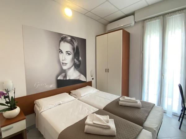Hotel Villa del Parco : photo 6 de la chambre chambre double ou lits jumeaux standard