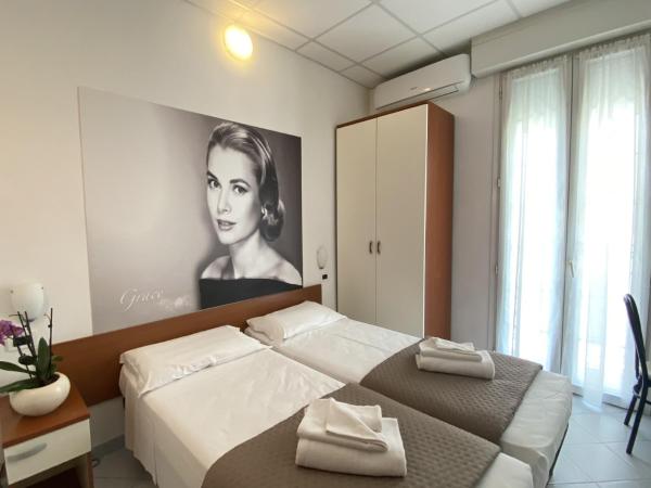 Hotel Villa del Parco : photo 7 de la chambre chambre double ou lits jumeaux standard