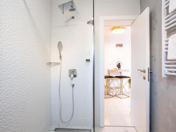 Villa Palma Krk : photo 2 de la chambre studio - vue sur piscine 