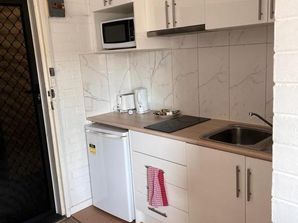 H & D Apartments : photo 1 de la chambre studio lit queen-size