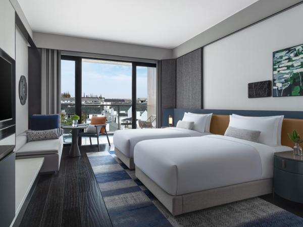 Kimpton Bamboo Grove Suzhou, an IHG Hotel : photo 1 de la chambre chambre avec 2 lits doubles - vue sur rivière