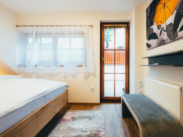 Penzion Tilia : photo 8 de la chambre appartement avec terrasse