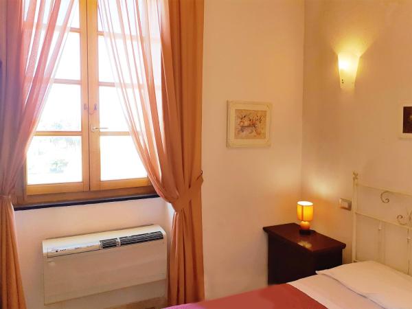 Villa Maria Pia : photo 9 de la chambre chambre double standard