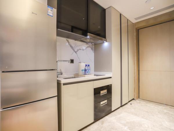 Canopy Executive Apartments - Shenzhen Futian Center : photo 6 de la chambre appartement - vue sur mer