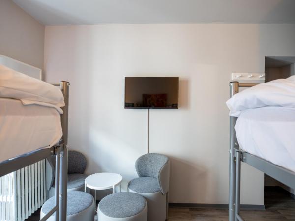 Hotel Bristol : photo 6 de la chambre chambre quadruple avec douche