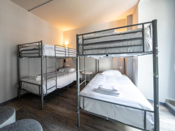 Hotel Bristol : photo 2 de la chambre chambre quadruple avec douche