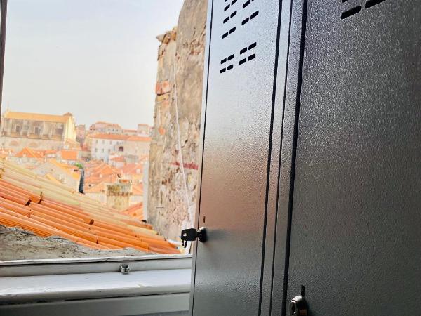 Kingslanding Old Town Hostel : photo 3 de la chambre lit dans dortoir mixte de 6 lits