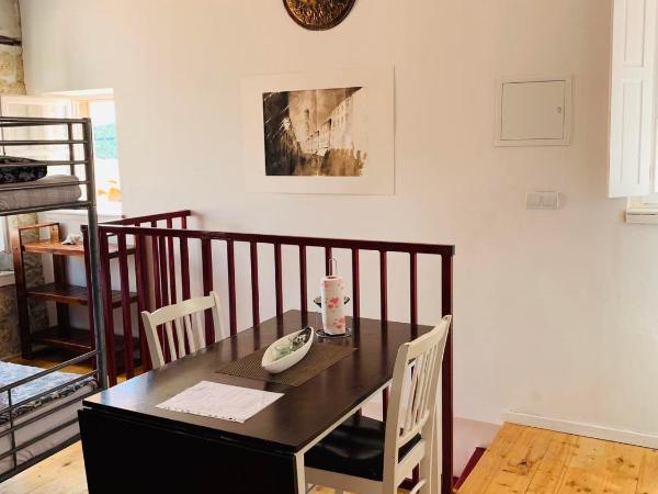 Kingslanding Old Town Hostel : photo 2 de la chambre lit dans dortoir mixte de 6 lits