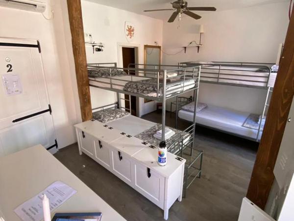 Kingslanding Old Town Hostel : photo 5 de la chambre lit dans dortoir mixte de 4 lits