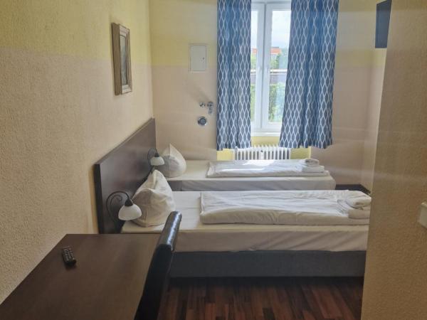 Hotel Am Stuttgarter Eck : photo 1 de la chambre chambre double confort