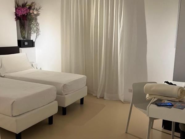 Hotel Cave Del Sole : photo 1 de la chambre chambre lits jumeaux