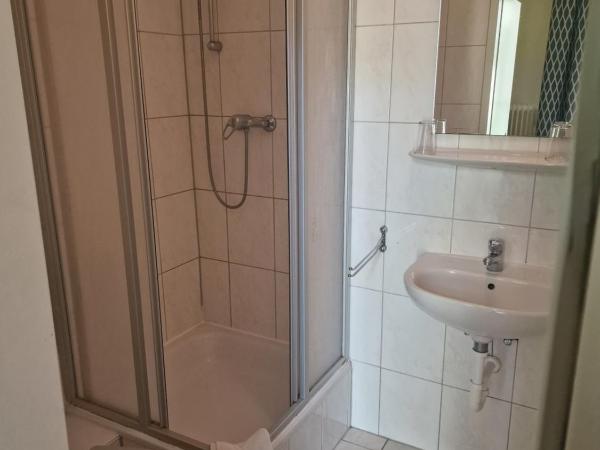 Hotel Am Stuttgarter Eck : photo 4 de la chambre chambre double confort