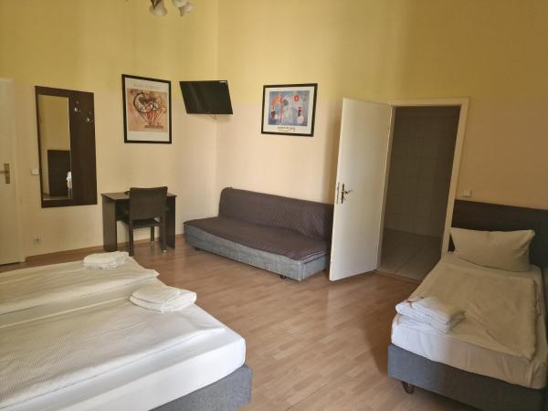 Hotel Am Stuttgarter Eck : photo 3 de la chambre chambre familiale
