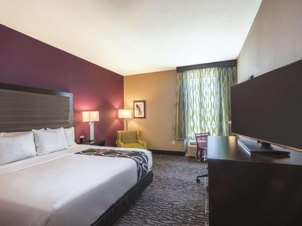 La Quinta by Wyndham Memphis Downtown : photo 4 de la chambre chambre lit king-size