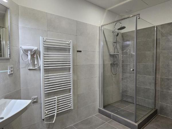 Apartmány Venuše : photo 4 de la chambre suite lit king-size