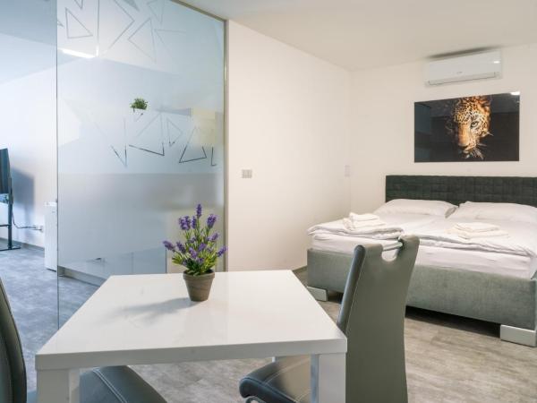 Apartmány Venuše : photo 1 de la chambre suite lit king-size