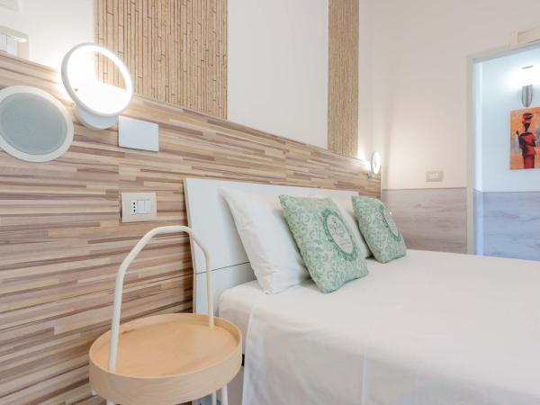 Mirabilia Golden : photo 4 de la chambre chambre double avec salle de bains privative