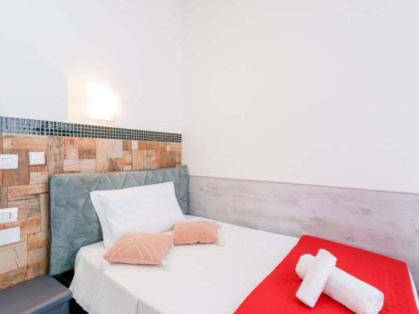 Mirabilia Golden : photo 3 de la chambre chambre simple avec salle de bains privative