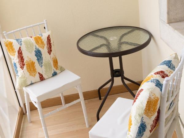 Sunny, The House - AL : photo 2 de la chambre chambre double avec balcon