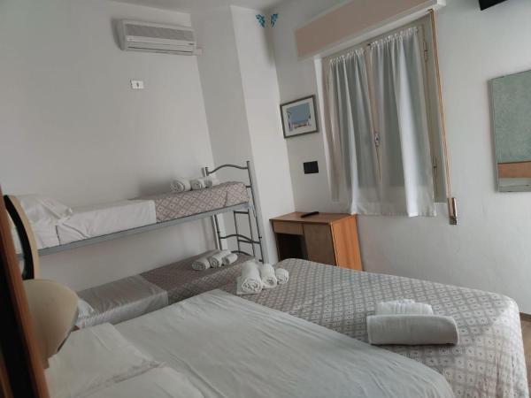 Hotel Gioiella : photo 7 de la chambre chambre quadruple