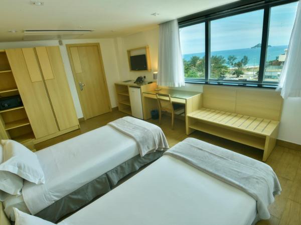 Atlantico Sul Hotel : photo 4 de la chambre chambre lits jumeaux pour personnes à mobilité réduite