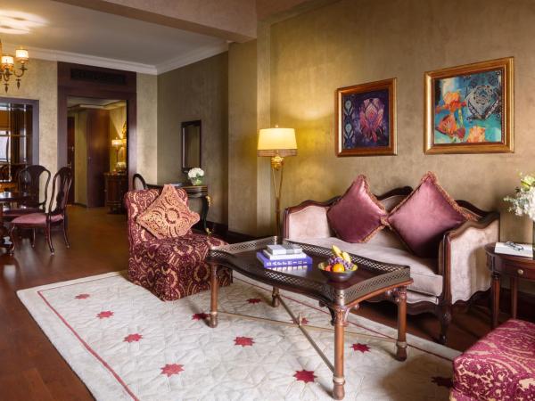 Jumeirah Zabeel Saray Dubai : photo 5 de la chambre suite impériale 1 chambre - accès au club incluant petit-déjeuner, goûter, cocktails en soirée et boissons sans alcool