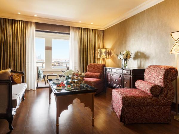Jumeirah Zabeel Saray Dubai : photo 6 de la chambre suite impériale 1 chambre - accès au club incluant petit-déjeuner, goûter, cocktails en soirée et boissons sans alcool