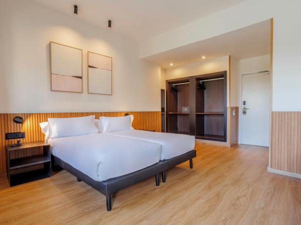 Hotel Acta Madfor : photo 6 de la chambre chambre triple confort