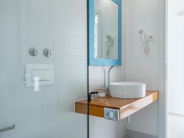 Monvidal by Bura Hotels - Adults Only : photo 6 de la chambre chambre double deluxe avec douche
