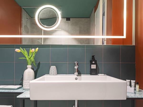 Quark Hotel Milano : photo 6 de la chambre suite lit king-size