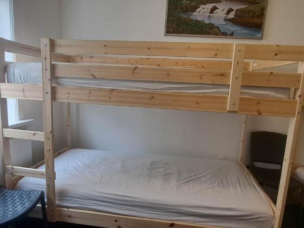 Holiday Hostel : photo 7 de la chambre lit dans dortoir mixte de 6 lits