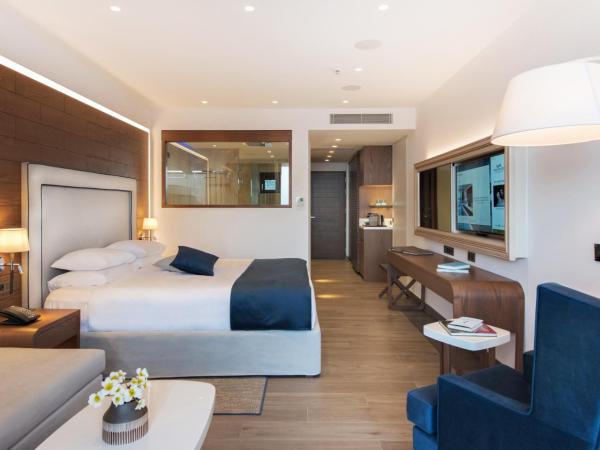 Nana Princess Suites Villas & Spa : photo 4 de la chambre suite junior deluxe avec piscine privée - vue sur mer