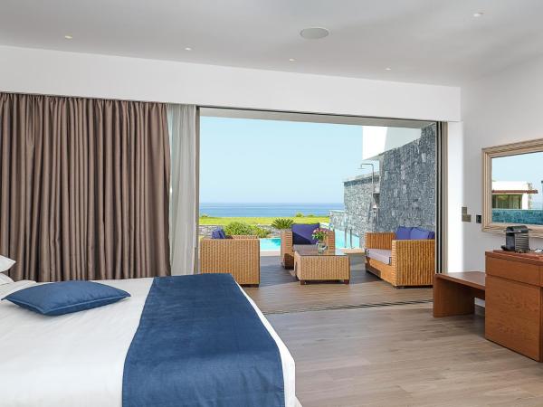 Nana Princess Suites Villas & Spa : photo 5 de la chambre  villa de rêve princesse - vue mer avec piscine privée, baignoire d'hydromassage extérieure et sauna soul 