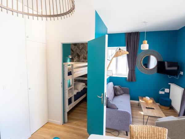 Logis Hôtel Ker Mor : photo 8 de la chambre appartement avec balcon - vue sur mer