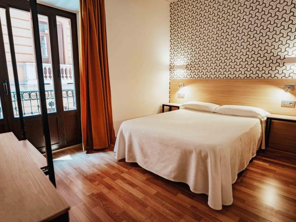 Atenas Granada : photo 3 de la chambre chambre double ou lits jumeaux supérieure