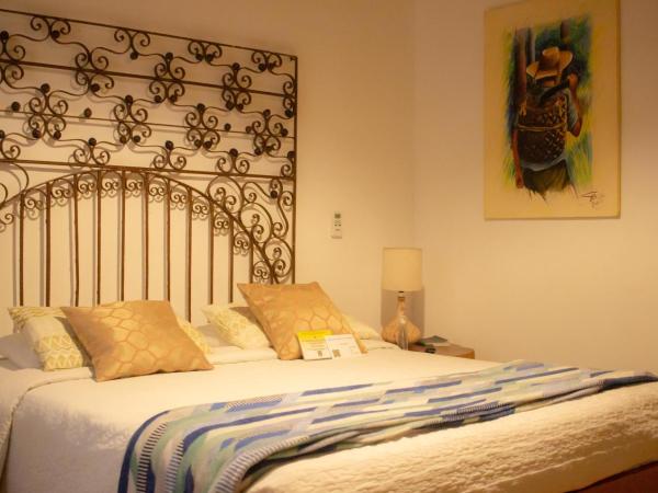 Casa Perpetua Hotel D Charm : photo 9 de la chambre grande chambre double