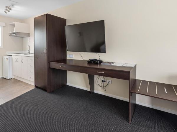 ASURE Rotorua International Motor Inn : photo 6 de la chambre appartement communiquant