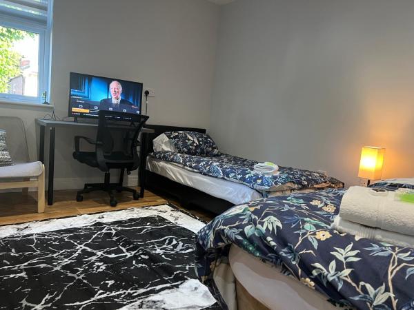 Grand Bleu - London - Next to Piccadilly Line Tube Station & Brand New Facilities : photo 6 de la chambre appartement standard