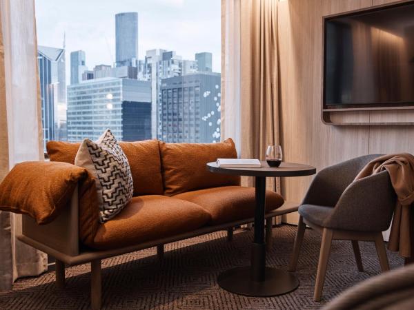 Rydges Melbourne : photo 6 de la chambre chambre d'angle lit king-size de luxe